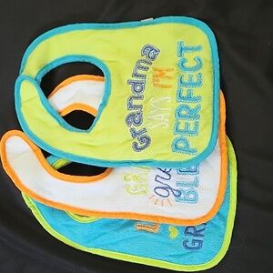 Bibs.